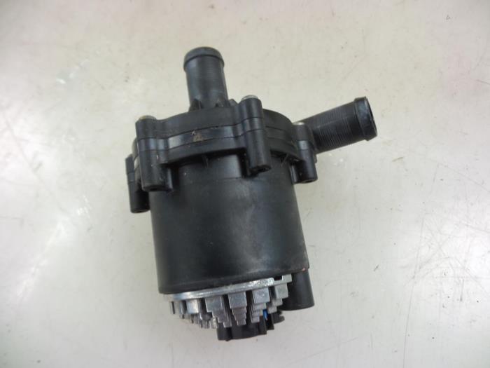 Tesla water pump Tesla water pump
