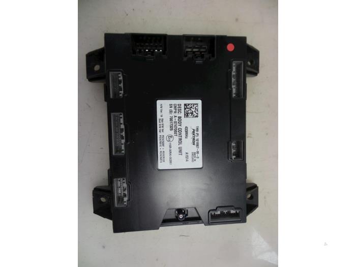 Gebruikte Bodycontrol Module Tesla Model S 85 Prijs € 200,00 Margeregeling aangeboden door Autobedrijf Broekhuis B.V.