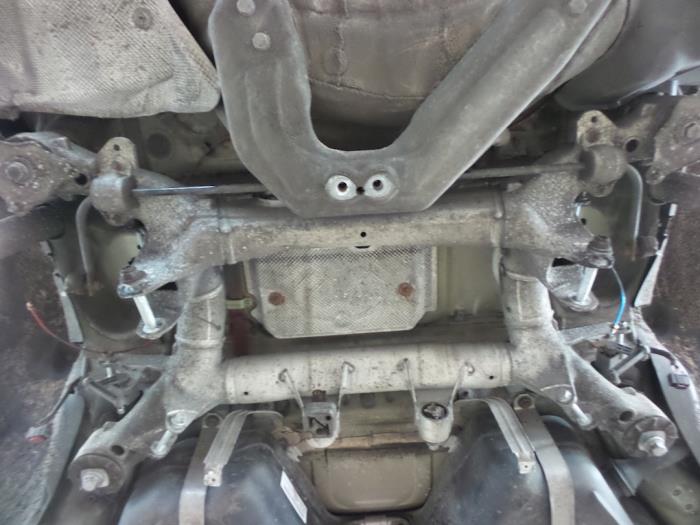 Gebruikte Subframe BMW 5 serie Touring (E61) 520d 16V Corporate Lease Prijs € 150,00 Margeregeling aangeboden door Autobedrijf Broekhuis B.V.