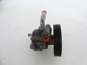 Gebruikte Stuurbekrachtiging Pomp Ford Fiesta 5 (JD/JH) 1.4 TDCi Prijs € 50,00 Margeregeling aangeboden door Autobedrijf Broekhuis B.V.