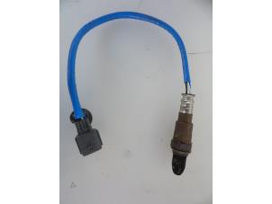 Gebruikte Lambda Sonde Renault Megane IV Estate (RFBK) 1.5 Energy dCi 110 Prijs € 35,00 Margeregeling aangeboden door Autobedrijf Broekhuis B.V.