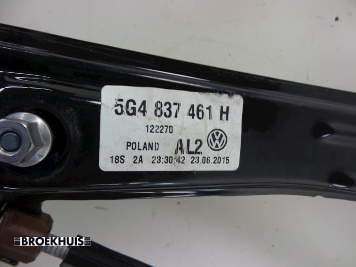 Ruitmechaniek 4Deurs links-voor van een Volkswagen Golf VII (AUA) 1.6 TDI BlueMotion 16V 2016