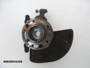 Gebruikte Asschenkel links-voor Opel Zafira (M75) 1.7 CDTi 16V Prijs € 75,00 Margeregeling aangeboden door Autobedrijf Broekhuis B.V.