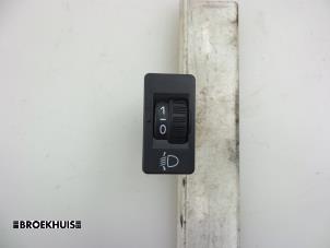 Gebruikte Schakelaar Koplamp Ihv Citroen Berlingo Cinqspace, Multispace 1.6 BlueHDI 100 Prijs € 12,10 Inclusief btw aangeboden door Autobedrijf Broekhuis B.V.