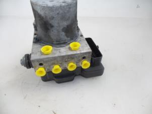 Gebruikte ABS Pomp Volkswagen Crafter 2.0 BiTDI Prijs € 242,00 Inclusief btw aangeboden door Autobedrijf Broekhuis B.V.