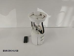 Gebruikte Tank element Pomp Skoda Citigo 1.0 12V Prijs € 15,00 Margeregeling aangeboden door Autobedrijf Broekhuis B.V.