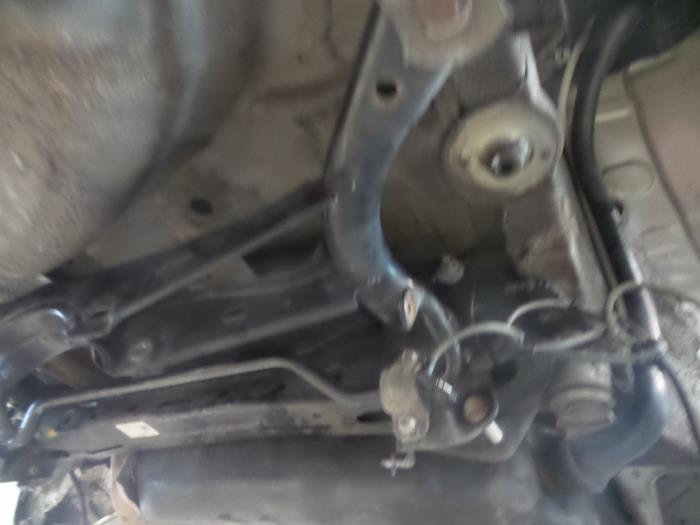 Subframe van een Skoda Superb Combi (3V5) 2.0 TDI 2016