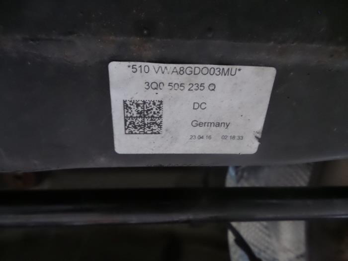 Subframe van een Skoda Superb Combi (3V5) 2.0 TDI 2016