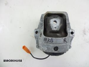 Gebruikte Motorrubber Audi A5 Cabrio (8F7) 3.0 TDI V6 24V Prijs € 25,00 Margeregeling aangeboden door Autobedrijf Broekhuis B.V.