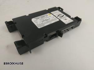 Gebruikte Telefoon Module Volvo XC70 (BZ) 3.2 24V AWD Prijs € 40,00 Margeregeling aangeboden door Autobedrijf Broekhuis B.V.