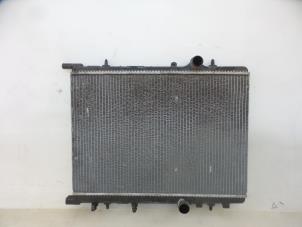 Gebruikte Radiateur Peugeot 307 (3A/C/D) 2.0 HDi 90 Prijs € 25,00 Margeregeling aangeboden door Autobedrijf Broekhuis B.V.