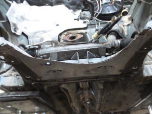 Gebruikte Subframe Renault Captur (2R) 1.5 Energy dCi 90 FAP Prijs € 125,00 Margeregeling aangeboden door Autobedrijf Broekhuis B.V.