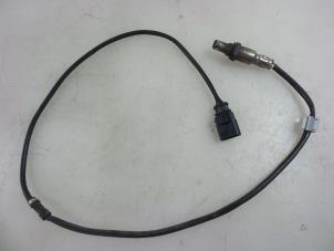 Gebruikte Lambda Sonde Volkswagen Passat (3G2) 1.4 TSI GTE 16V Prijs € 30,00 Margeregeling aangeboden door Autobedrijf Broekhuis B.V.