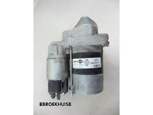 Gebruikte Startmotor Renault Clio IV Estate/Grandtour (7R) 0.9 Energy TCE 90 12V Prijs € 25,00 Margeregeling aangeboden door Autobedrijf Broekhuis B.V.