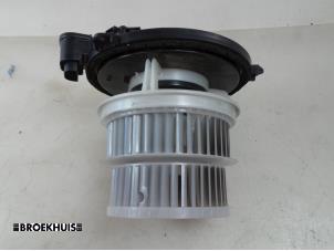 Gebruikte Blower Lexus IS (E3) 300h 2.5 16V Prijs € 100,00 Margeregeling aangeboden door Autobedrijf Broekhuis B.V.