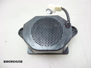 Gebruikte Speaker Lexus IS (E3) 300h 2.5 16V Prijs € 25,00 Margeregeling aangeboden door Autobedrijf Broekhuis B.V.