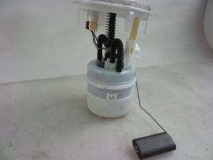 Gebruikte Tank element Pomp Citroen C3 (SC) 1.2 VTi 82 12V Prijs € 30,00 Margeregeling aangeboden door Autobedrijf Broekhuis B.V.