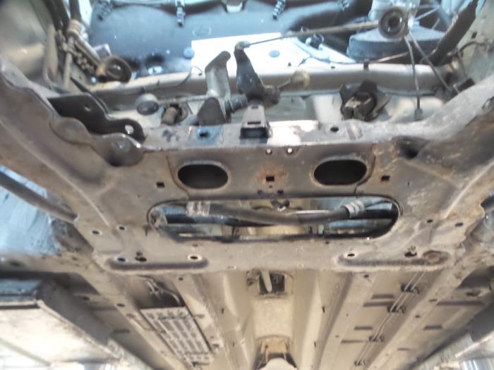 Gebruikte Subframe Peugeot Partner 1.6 HDI 75 Prijs € 60,50 Inclusief btw aangeboden door Autobedrijf Broekhuis B.V.