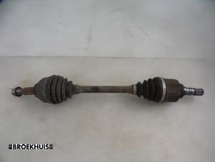 Gebruikte Cardanas links-voor (VWA) Renault Trafic New (FL) 2.0 dCi 16V 115 Prijs € 90,75 Inclusief btw aangeboden door Autobedrijf Broekhuis B.V.