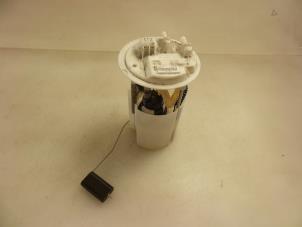 Gebruikte Tank element Pomp Renault Megane III Coupe (DZ) 1.5 dCi 110 Prijs € 25,00 Margeregeling aangeboden door Autobedrijf Broekhuis B.V.