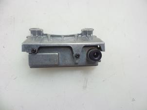 Gebruikte Camera voorzijde Renault Megane III Coupe (DZ) 1.5 dCi 110 Prijs € 80,00 Margeregeling aangeboden door Autobedrijf Broekhuis B.V.