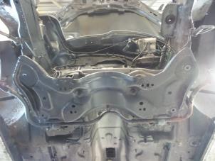 Gebruikte Subframe Peugeot 206 (2A/C/H/J/S) 1.1 XN,XR Prijs € 50,00 Margeregeling aangeboden door Autobedrijf Broekhuis B.V.