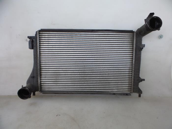 Gebruikte Intercooler Skoda Octavia Combi (1Z5) 1.9 TDI Prijs € 40,00 Margeregeling aangeboden door Autobedrijf Broekhuis B.V.