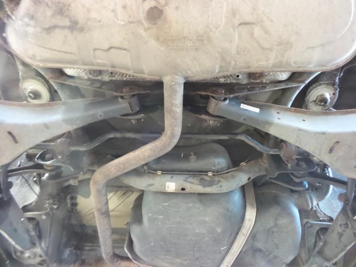 Gebruikte Subframe Volkswagen Golf V (1K1) 1.9 TDI Prijs € 50,00 Margeregeling aangeboden door Autobedrijf Broekhuis B.V.