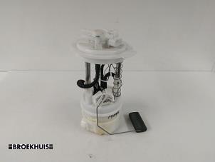 Gebruikte Tank element Pomp Nissan Micra (K14) 0.9 IG-T 12V Prijs € 60,00 Margeregeling aangeboden door Autobedrijf Broekhuis B.V.