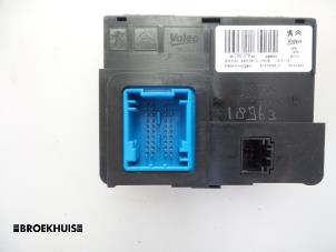 Gebruikte AAC Unit Computerkachel Citroen C4 Picasso (3D/3E) 1.6 e-HDi 115 Prijs € 20,00 Margeregeling aangeboden door Autobedrijf Broekhuis B.V.