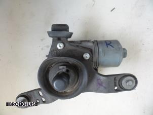 Gebruikte Ruitenwissermotor voor Citroen C4 Picasso (3D/3E) 1.6 e-HDi 115 Prijs € 60,00 Margeregeling aangeboden door Autobedrijf Broekhuis B.V.