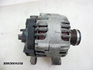 Gebruikte Dynamo Opel Corsa D 1.4 16V Twinport Prijs € 30,00 Margeregeling aangeboden door Autobedrijf Broekhuis B.V.