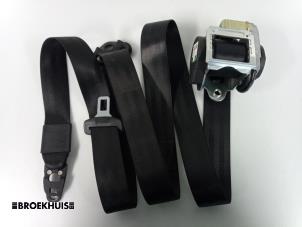 Gebruikte Veiligheidsgordel rechts-voor Audi A6 Quattro (C6) 3.0 TDI V6 24V Prijs € 25,00 Margeregeling aangeboden door Autobedrijf Broekhuis B.V.