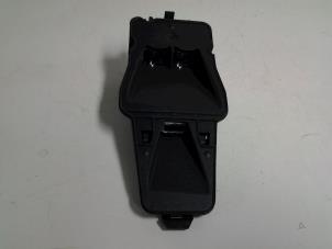 Gebruikte Sensor Remassistent Volvo V70 (BW) 2.0 D 16V Prijs € 40,00 Margeregeling aangeboden door Autobedrijf Broekhuis B.V.
