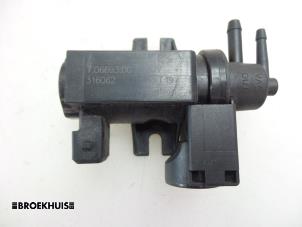 Gebruikte Vacuum ventiel Ferrari 488 GTB 3.9 Turbo V8 32V Prijs € 30,00 Margeregeling aangeboden door Autobedrijf Broekhuis B.V.