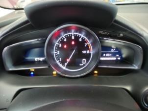 Gebruikte Tellerklok Mazda 2 (DJ/DL) 1.5 SkyActiv-G 90 Prijs € 100,00 Margeregeling aangeboden door Autobedrijf Broekhuis B.V.