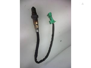 Gebruikte Lambda Sonde Citroen Xsara Picasso (CH) 1.6 Prijs € 10,00 Margeregeling aangeboden door Autobedrijf Broekhuis B.V.