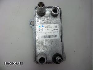 Gebruikte Oliekoeler Mercedes C Estate (S205) C-350 e 2.0 16V Prijs € 70,00 Margeregeling aangeboden door Autobedrijf Broekhuis B.V.