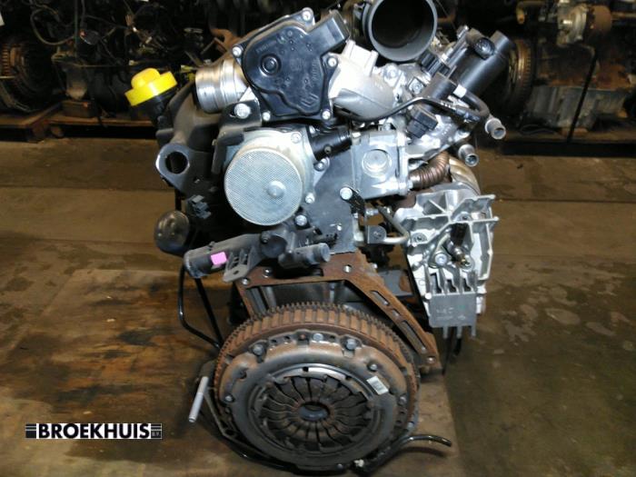 Gebruikte Motor Renault Clio III (BR/CR) 1.5 dCi FAP Prijs € 500,00 Margeregeling aangeboden door Autobedrijf Broekhuis B.V.