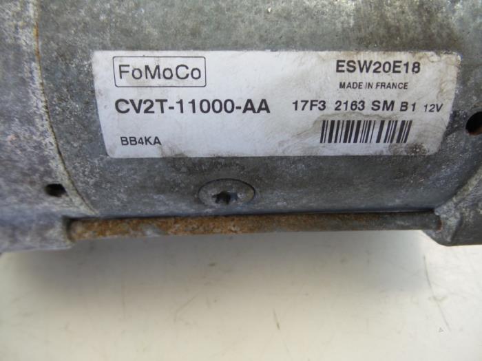 Startmotor van een Ford Fiesta 6 (JA8) 1.6 TDCi 16V ECOnetic 2013
