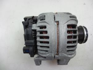 Gebruikte Dynamo Opel Corsa D 1.4 16V Twinport Prijs € 30,00 Margeregeling aangeboden door Autobedrijf Broekhuis B.V.