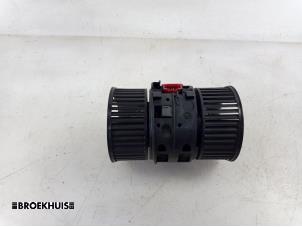 Gebruikte Blower Opel Vivaro 1.6 CDTI BiTurbo 120 Prijs € 90,75 Inclusief btw aangeboden door Autobedrijf Broekhuis B.V.