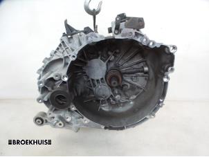 Gebruikte Versnellingsbak Volvo V40 (MV) 2.0 D2 16V Prijs € 400,00 Margeregeling aangeboden door Autobedrijf Broekhuis B.V.