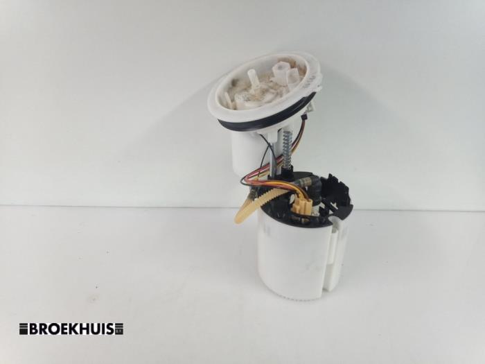 Gebruikte Tank element Pomp Audi A6 (C7) 2.8 V6 24V FSI Quattro Prijs € 80,00 Margeregeling aangeboden door Autobedrijf Broekhuis B.V.