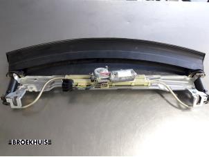 Gebruikte Spoiler achterklep Porsche Boxster (986) 2.5 24V Prijs € 150,00 Margeregeling aangeboden door Autobedrijf Broekhuis B.V.