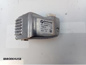 Gebruikte Camera voorzijde BMW 5 serie (F10) 530d 24V Prijs € 125,00 Margeregeling aangeboden door Autobedrijf Broekhuis B.V.