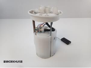 Gebruikte Tank element Pomp Volvo V40 (MV) 1.6 T3 GTDi 16V Prijs € 35,00 Margeregeling aangeboden door Autobedrijf Broekhuis B.V.