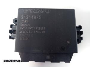 Gebruikte Module PDC Volvo V40 (MV) 1.6 T3 GTDi 16V Prijs € 30,00 Margeregeling aangeboden door Autobedrijf Broekhuis B.V.