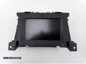 Gebruikte Display Interieur Opel Zafira (M75) 1.6 16V Prijs € 25,00 Margeregeling aangeboden door Autobedrijf Broekhuis B.V.