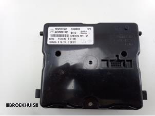 Gebruikte Module climatronic Smart Forfour (453) 1.0 12V Prijs € 100,00 Margeregeling aangeboden door Autobedrijf Broekhuis B.V.